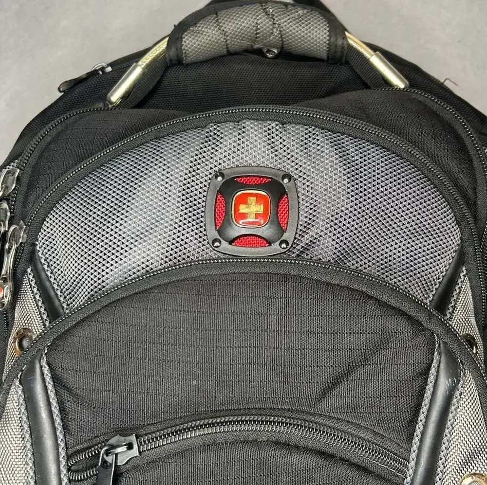 SwissGear synergy business